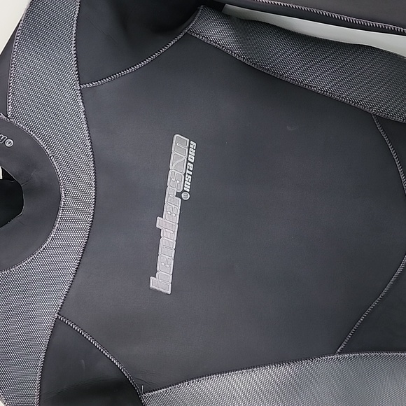 wetsuit - Picture 3 of 7